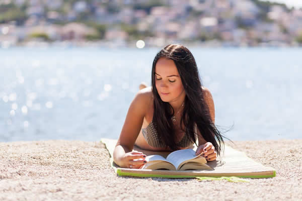 MERRY CHRISTMAS AND A HAPPY NEW YEAR :)